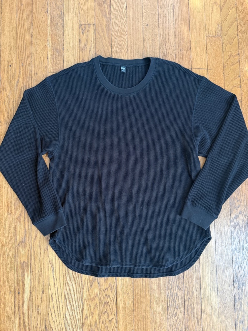 UNIQLO Men's Black Waffle-Knit Crewneck Sweater